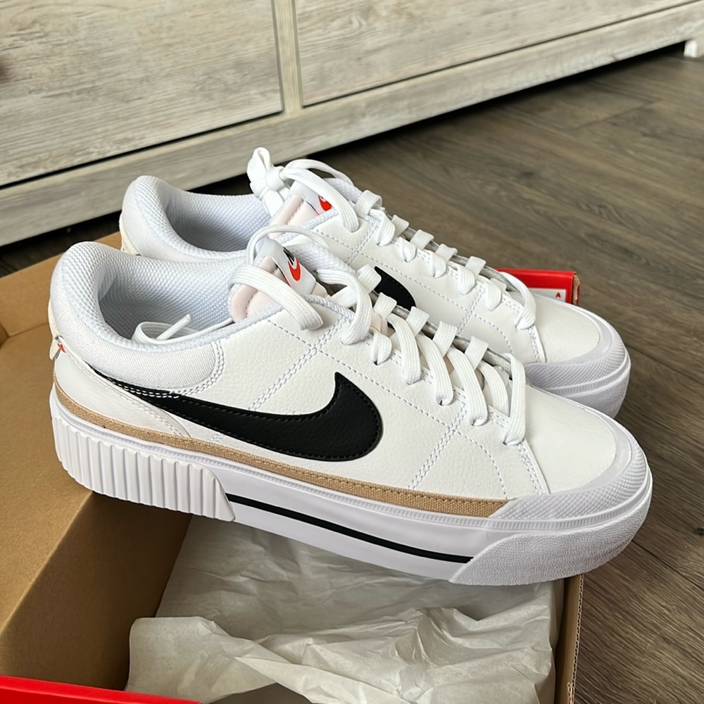 Nike Court Legacy Lift